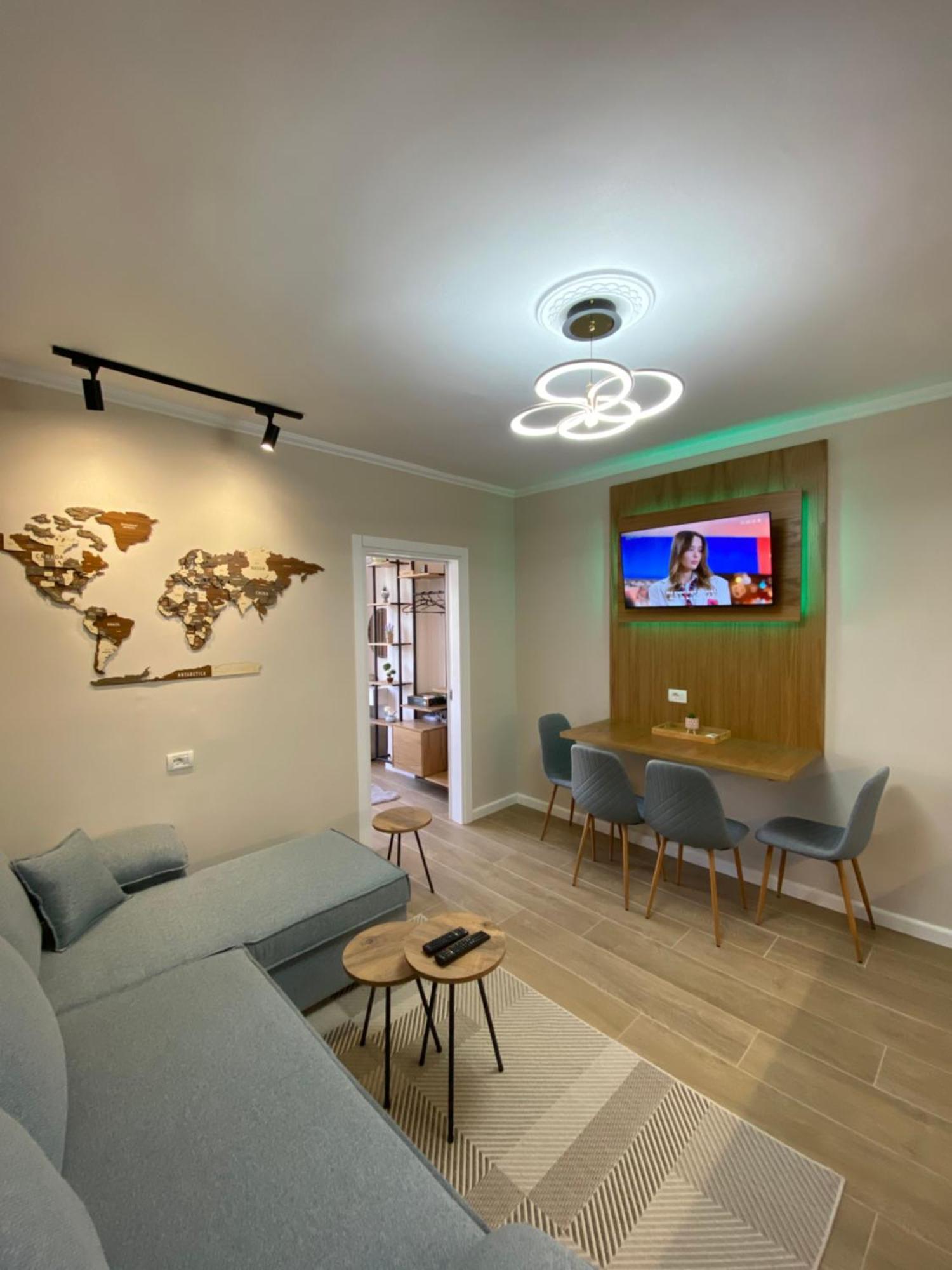 En's Apartamento Golem (Tirana)